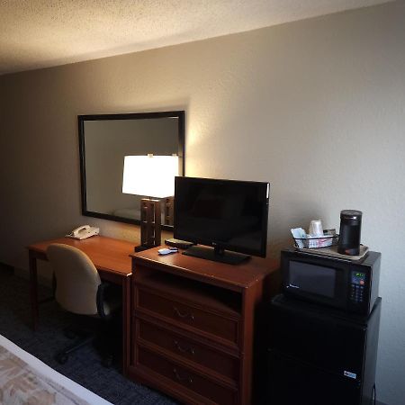 Moorhead Bison Plains Lodge מראה חיצוני תמונה