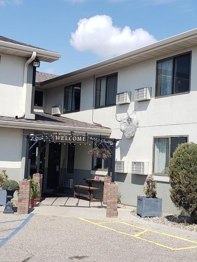 Moorhead Bison Plains Lodge מראה חיצוני תמונה